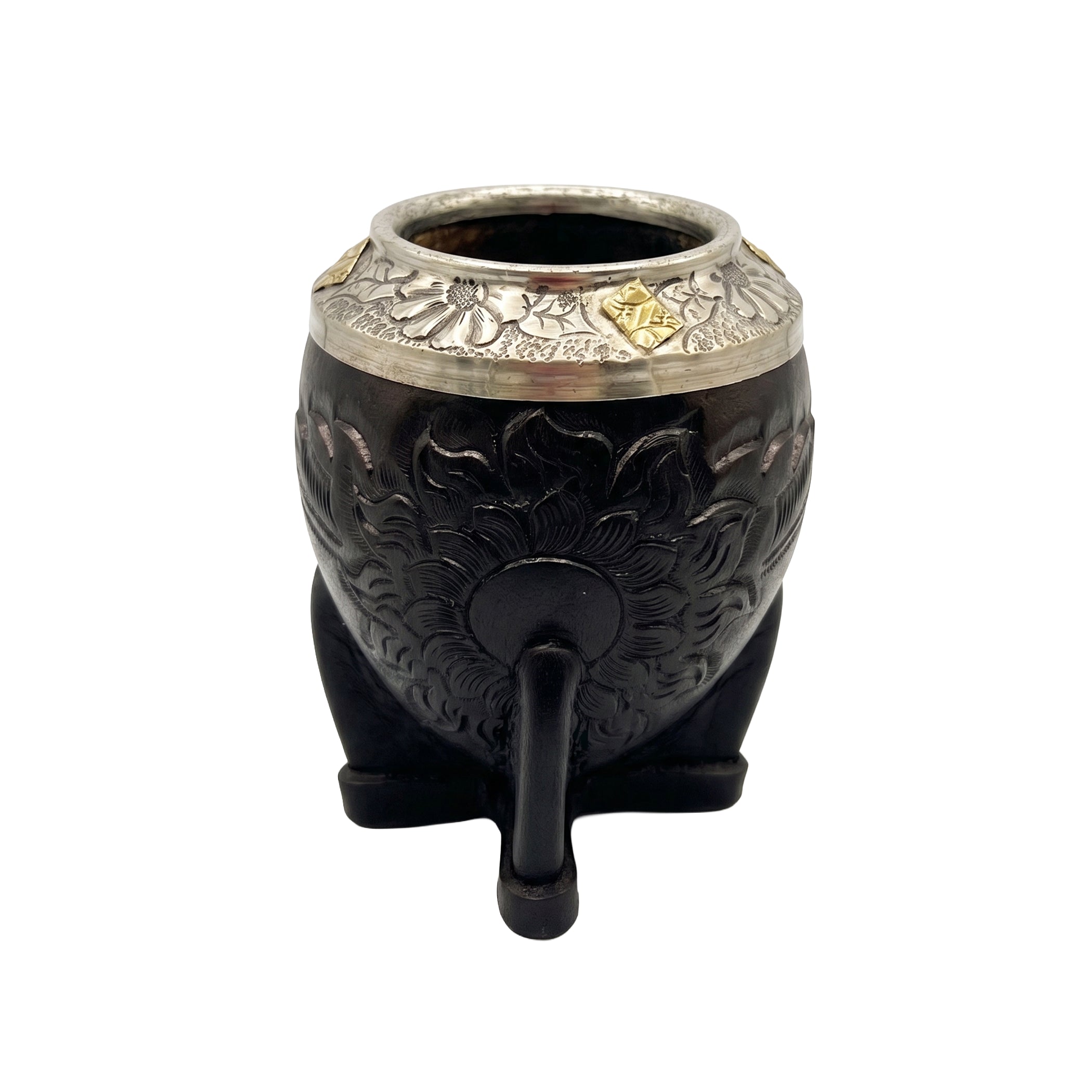Chamamé Embossed Torpedo Mate Gourd: Black leather with a hand-chiseled alpaca silver rim featuring floral engravings and brass accents.