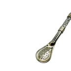Detailed view of the premium spoon filter and lower ring accent on the Double Ring Del Plata Alpaca Bombillón.