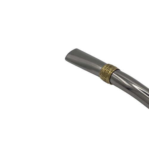 Close-up of the Altiplano bombilla mouthpiece, highlighting the smooth stainless steel finish and the decorative gold-plated ring.