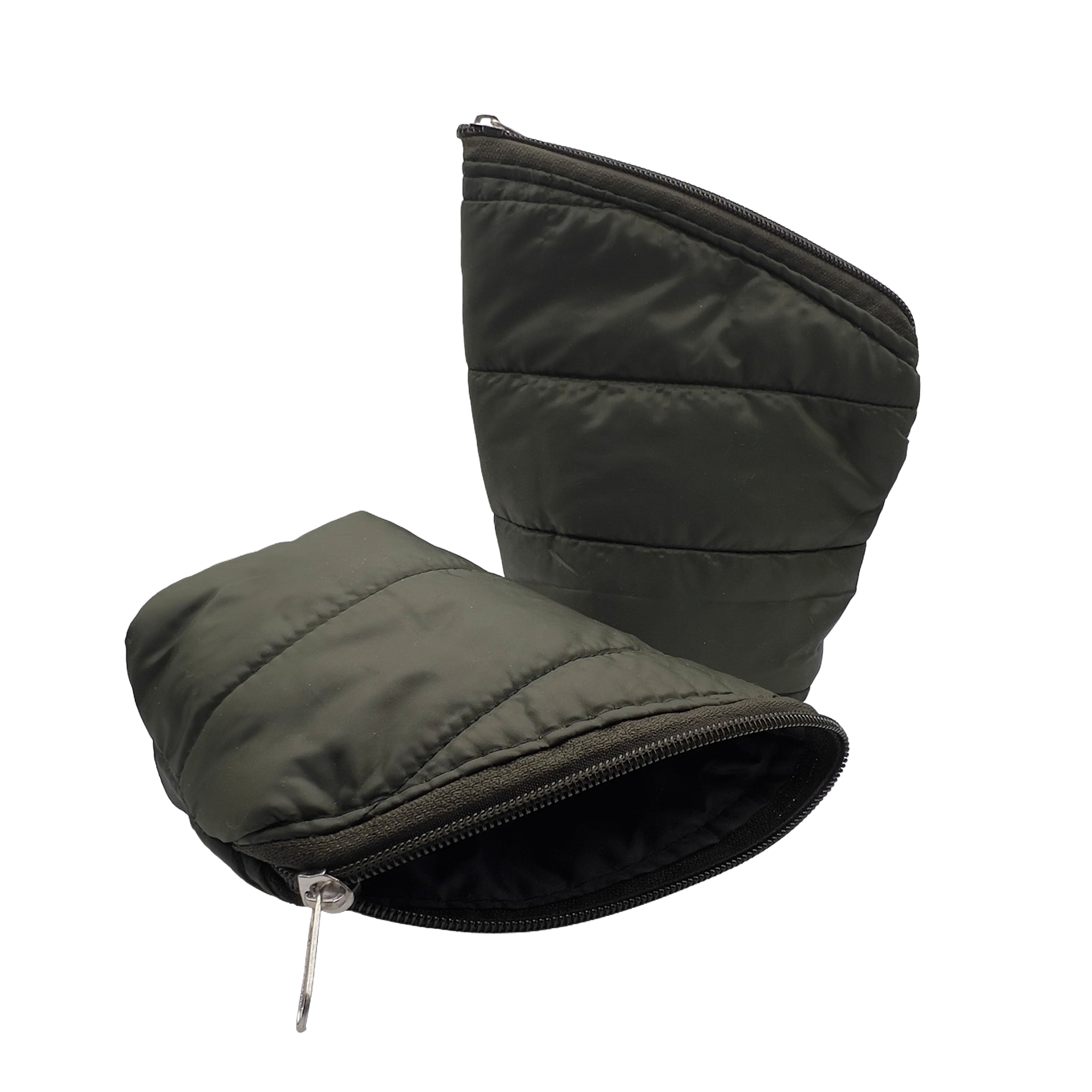 Close-up of the Brisa forest green pouch highlighting the durable quilted texture and secure zipper for mess-free travel.