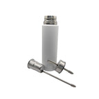 A close-up view of the premium matte white mate flask alongside its specialized stainless steel brewing components. The image highlights the internal yerba mate chamber with its long filter straw and the sleek lid featuring the angled sipping spout.