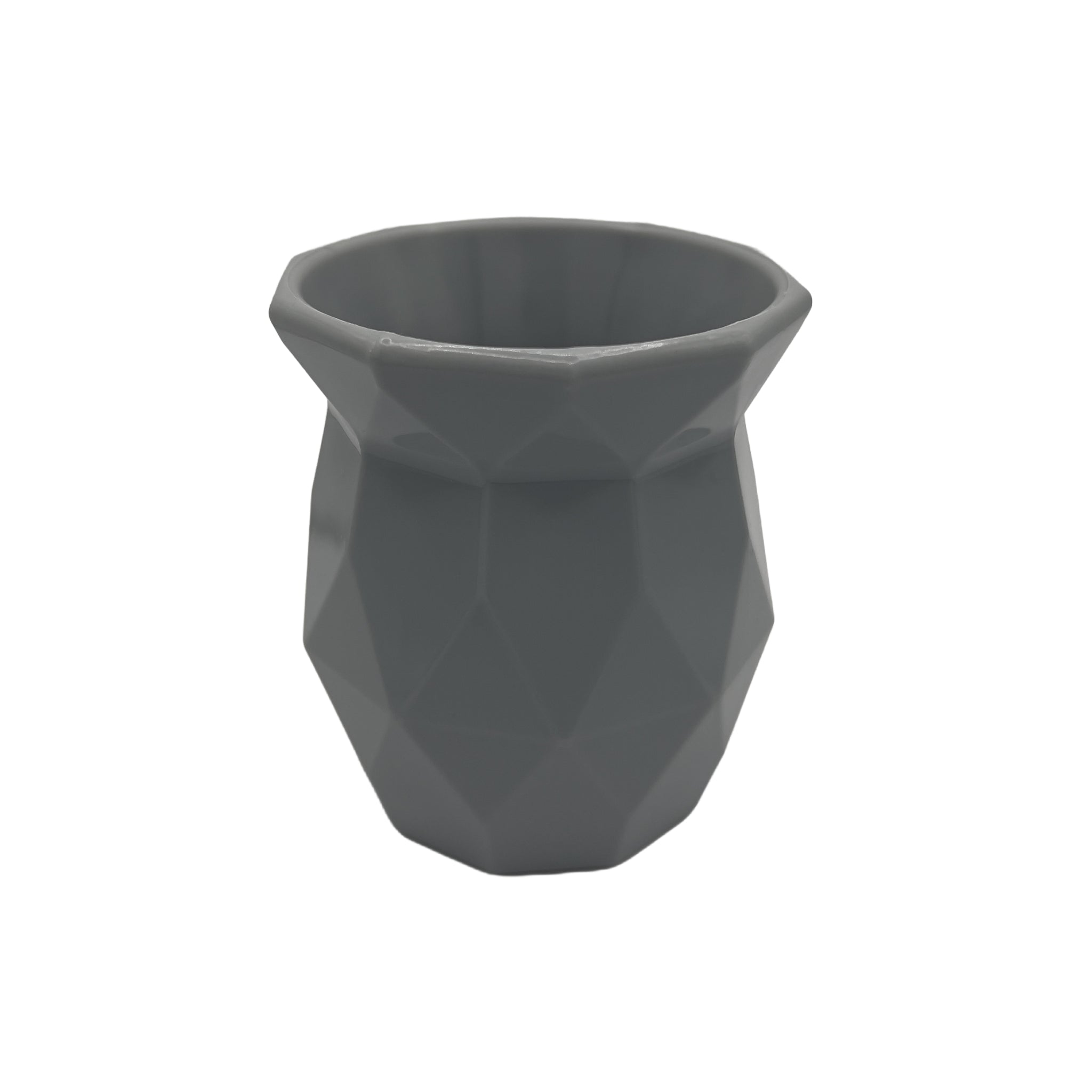 Grey faceted mate cup minimalist look
